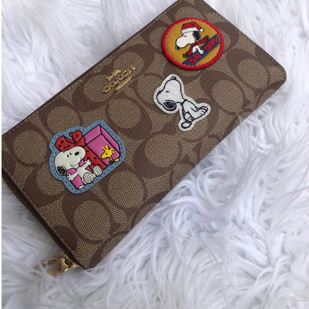 New 🎀 Coach Peanuts Val Duffle In Signature Canvas Bag With Patches & Wallet - Picture 8 of 13